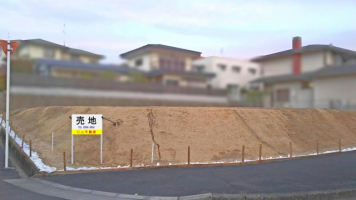 【古家つき土地】解体して更地にする？そのまま売却？